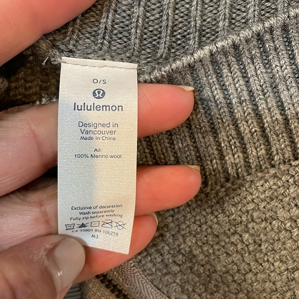 Lululemon - Picture 5 of 8
